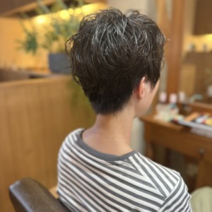 以前の記事: くるりパーマのショートスタイル◎