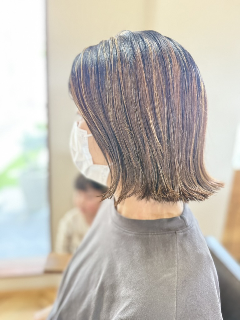 伸びた上も気になる!!グレイヘアも気になる。。。。。。 伸びた上も気になる!!グレイヘアも気になる。。。。。。