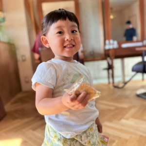 ニコニコ〜